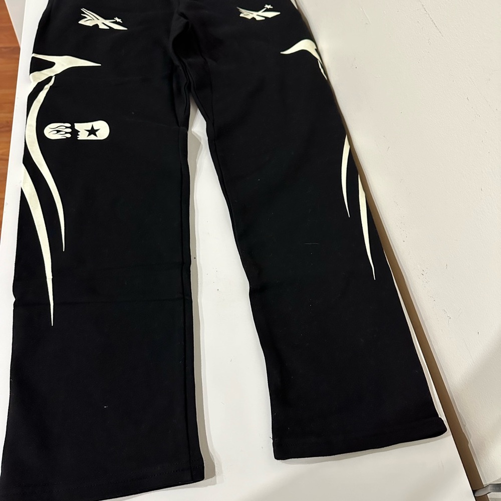 *FREE*(SEND OFFERS) Brand new hellstar pants size small , black colour.